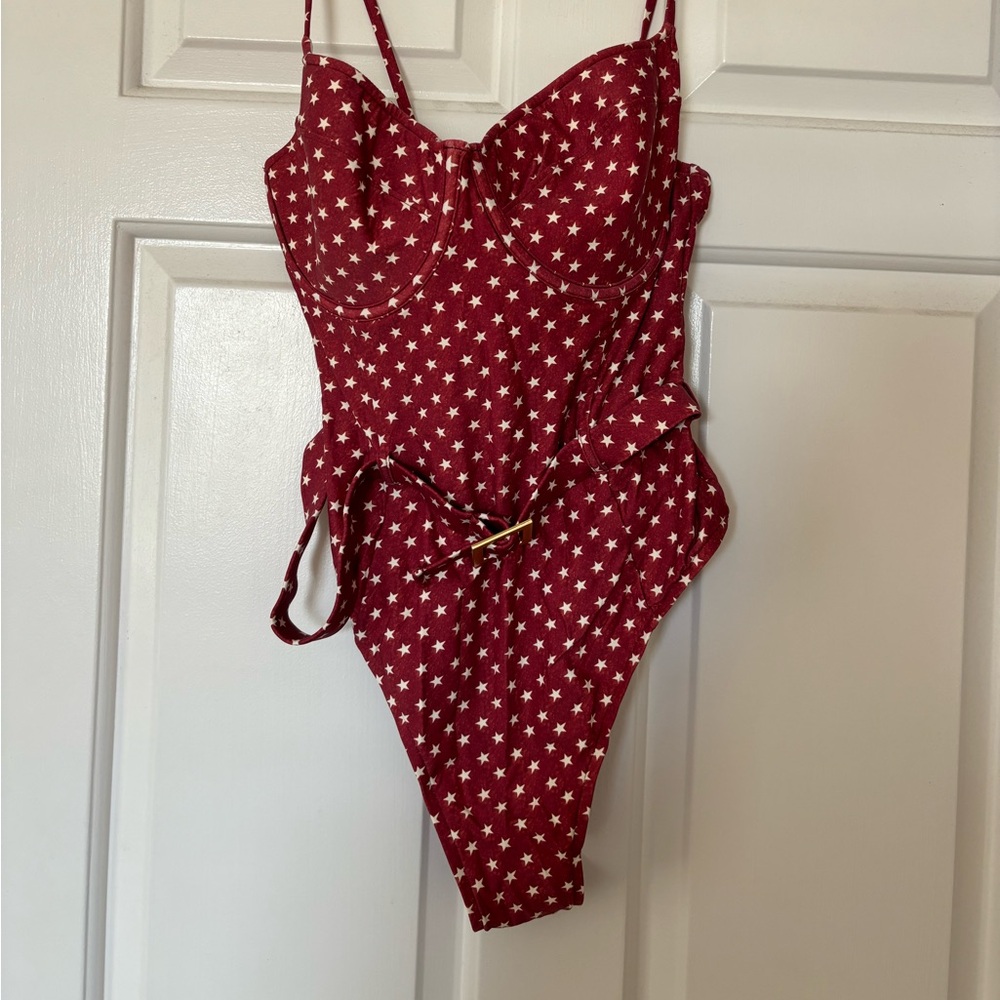 Red Star-Patterned One-Piece Swimsuit